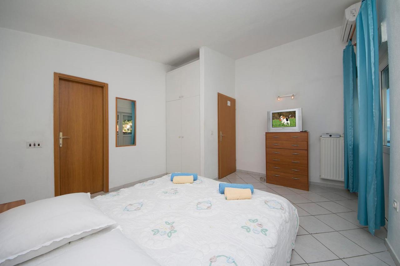 House Ursic Apartment Brela Bagian luar foto